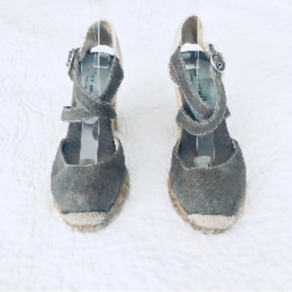 Bettye Muller Espadrille Wedge Heels size 38 made in Spain